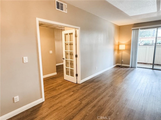 2474 Pleasant Way Unit E, Thousand Oaks, CA 91362 - empty room with wood finished floors and baseboards