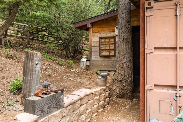 21932 Crestline Rd, Palomar Mountain, CA 92060 - view of side of home with fence