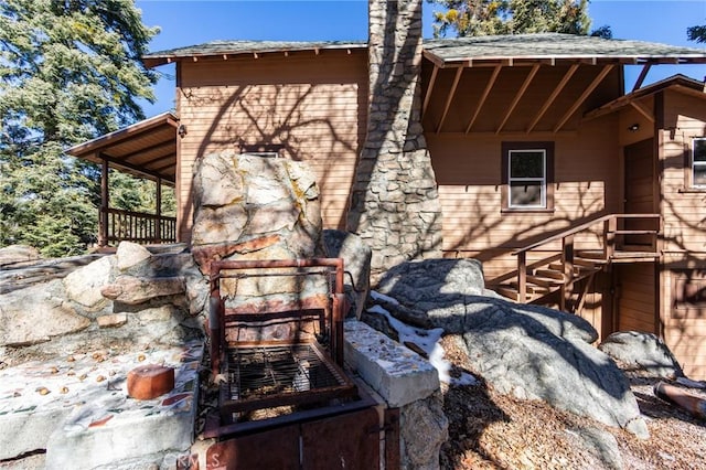 33350 Robin Dr, Green Valley Lake, CA 92341 - view of side of home