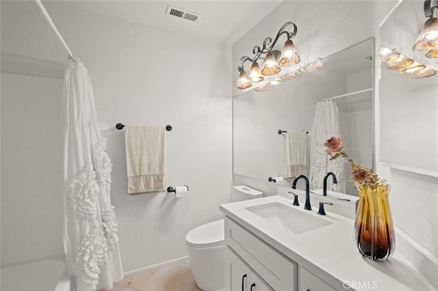 3040 La Paz Ln Unit B, Diamond Bar, CA 91765 - bathroom with toilet, vanity, shower / tub combo, and baseboards