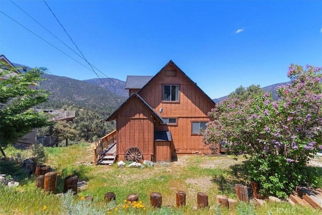 15440 Shasta Way, Pine Mountain Club, CA 93225 - rear view of property with a mountain view