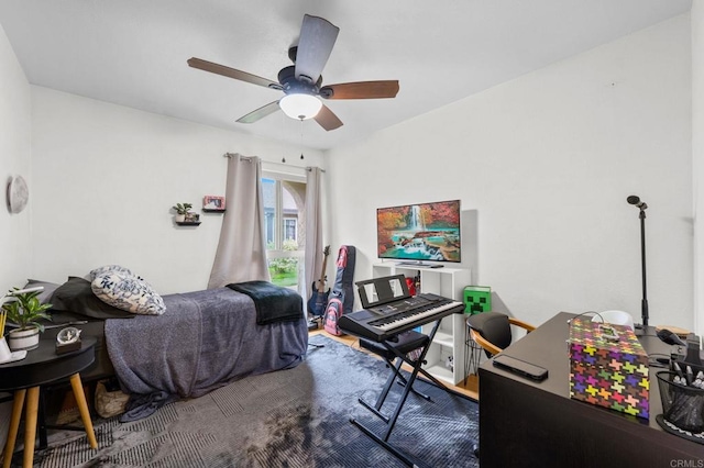 3470 Peach Tree Way, Oceanside, CA 92058 - bedroom with an office area and a ceiling fan