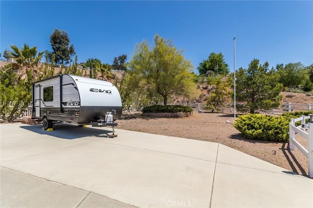 33693 Cattle Creek Rd, Acton, CA 93510 - view of patio / terrace