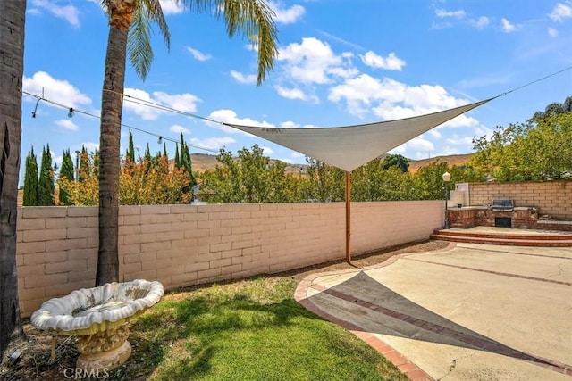 6517 Via Del Prado, Chino Hills, CA 91709 - fenced yard with a patio