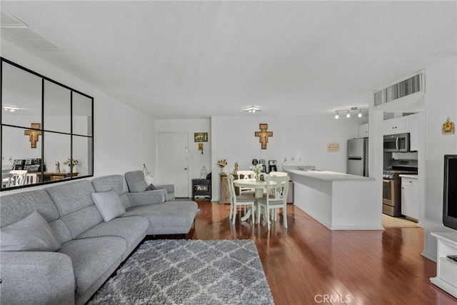 8601 International Ave Unit 130, Canoga Park, CA 91304 - photo 5
