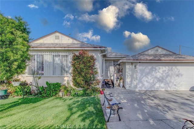 1419 S Hesperian St, Santa Ana, CA 92704 - single story home featuring a front lawn and concrete driveway