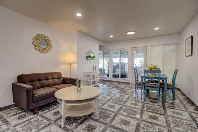 1419 S Hesperian St, Santa Ana, CA 92704 - living room with recessed lighting