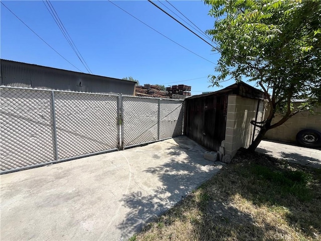 8942 Ilex Ave, Sun Valley, CA 91352 - photo 27