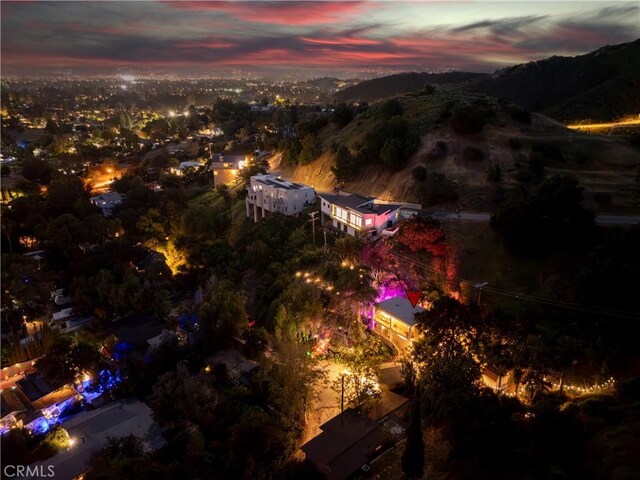 view of aerial view at dusk