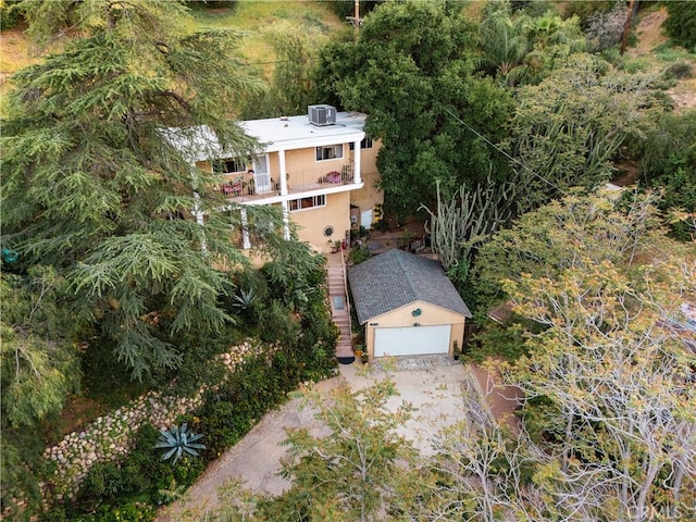 aerial view of property and surrounding area