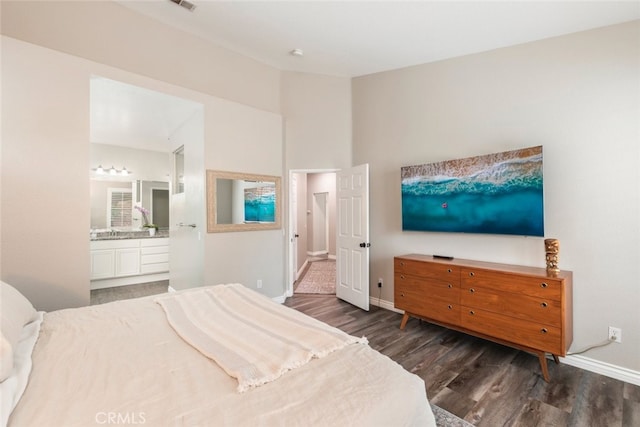 1044 Shadow Crest Cir, Corona, CA 92881 - bedroom with wood finished floors, baseboards, ensuite bath, and high vaulted ceiling