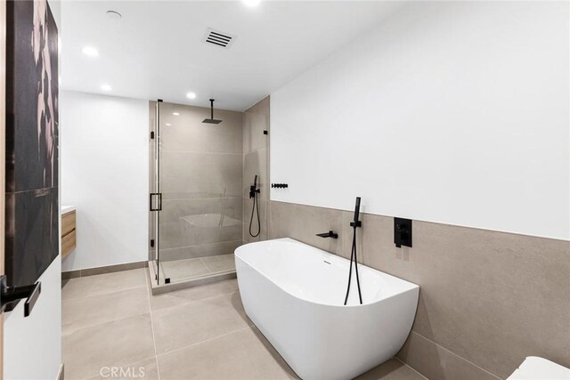 5130 Medina Rd, Woodland Hills, CA 91364 - photo 32
