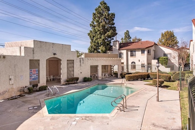 3306 Darby St Unit 402, Simi Valley, CA 93063 - community pool featuring fence and a patio