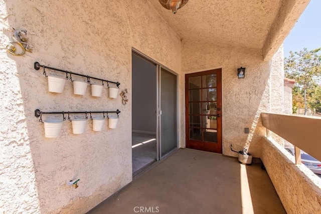 3306 Darby St Unit 402, Simi Valley, CA 93063 - view of exterior entry with a balcony and stucco siding