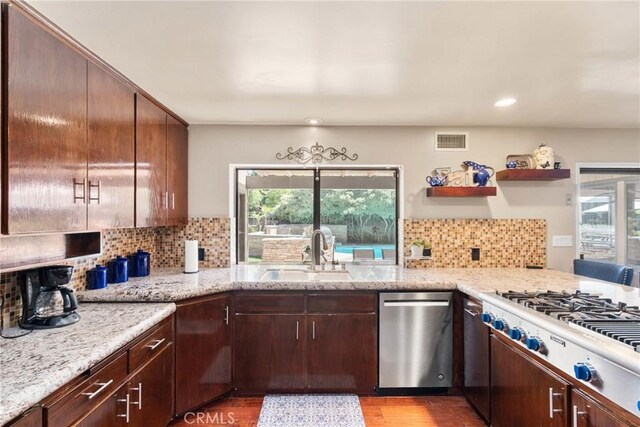 7805 Buena Tierra Ct, Bakersfield, CA 93309 - photo 18