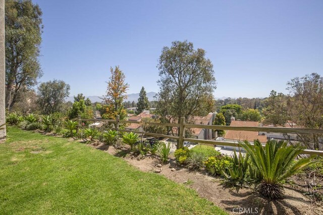 3336 Punta Alta Unit 2F, Laguna Woods, CA 92637 - view of yard