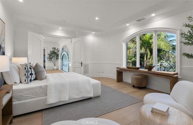 71 Ritz Cove Dr, Dana Point, CA 92629 - bedroom featuring light wood-type flooring and recessed lighting
