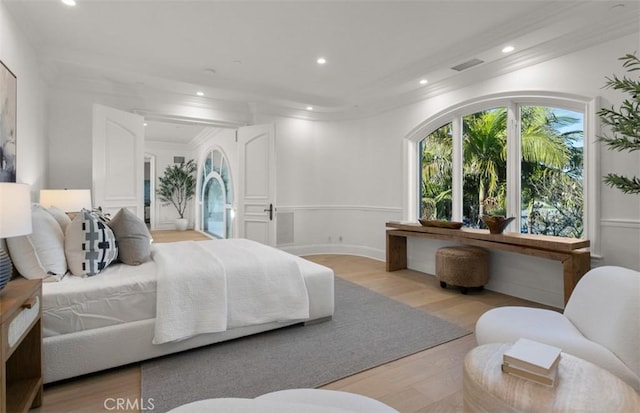 71 Ritz Cove Dr, Dana Point, CA 92629 - bedroom with light wood-style floors and recessed lighting