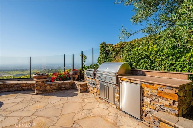 7 Ocean Heights Dr, Newport Coast, CA 92657 - view of patio