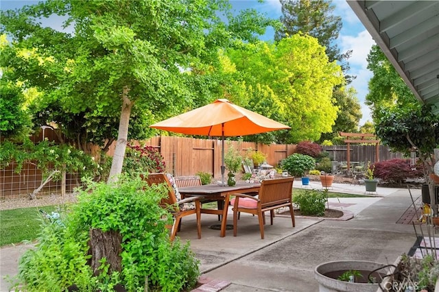 788 Marcia Ct, Chico, CA 95973 - view of patio / terrace featuring outdoor dining area and a fenced backyard