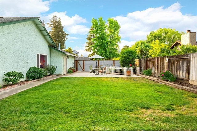 788 Marcia Ct, Chico, CA 95973 - view of yard featuring a patio