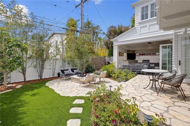 2711 Elm Ave, Manhattan Beach, CA 90266 - view of patio featuring an outdoor living space with a fire pit