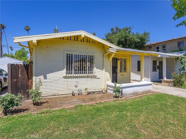 911 N Dos Robles Pl, Alhambra, CA 91801 - view of front facade featuring covered porch