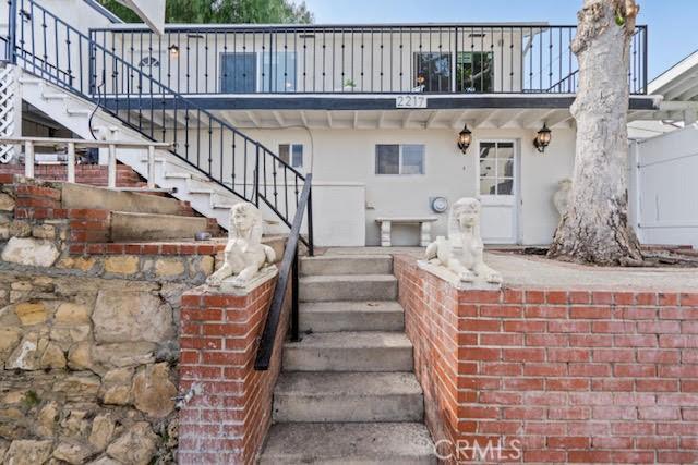 2217 S Gaffey St, San Pedro, CA 90731 - view of staircase