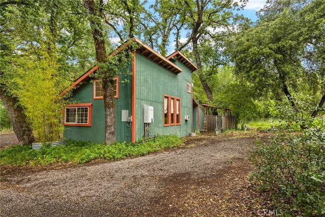 5338 Deception River Rd, Chico, CA 95928 - view of home's exterior featuring dirt driveway