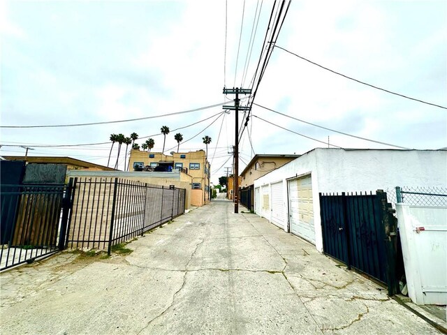 140 S Vendome St, Los Angeles, CA 90057 - view of road