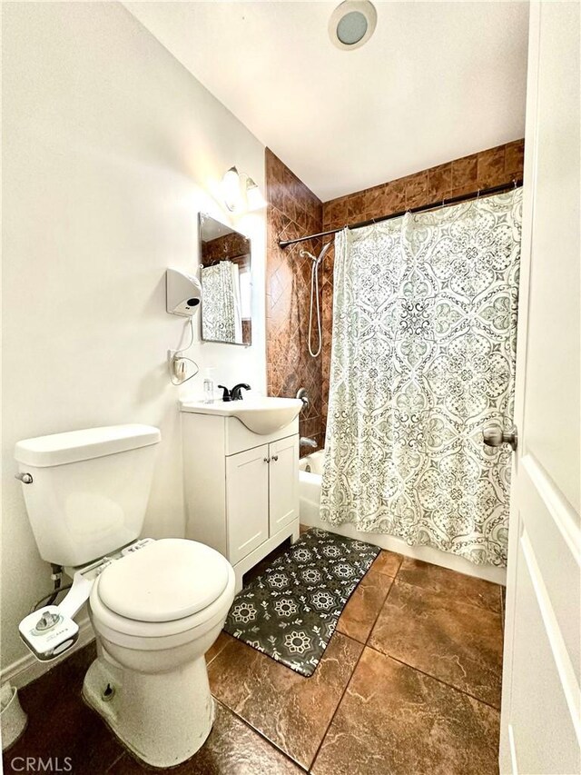 140 S Vendome St, Los Angeles, CA 90057 - full bath featuring shower / bathtub combination with curtain, toilet, and vanity
