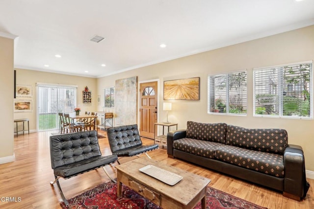 856 E Rio Grande St, Pasadena, CA 91104 - living room featuring wood finished floors, crown molding, baseboards, and recessed lighting