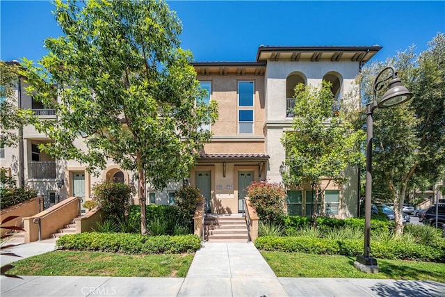 135 Neptune, Irvine, CA 92618 - multi unit property with stucco siding