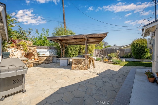 2731 N Rutgers Ave, Long Beach, CA 90815 - view of patio / terrace with a fenced backyard and area for grilling