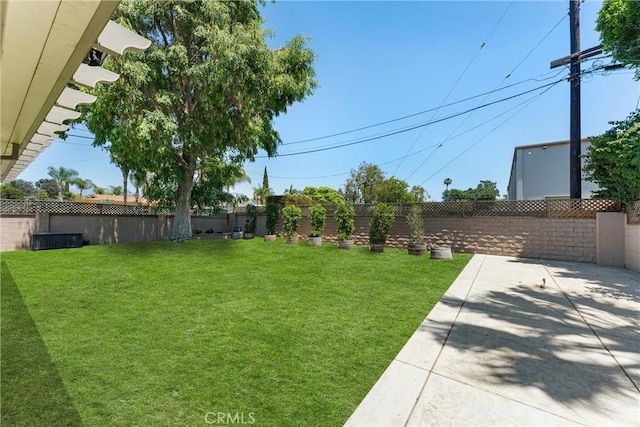 180 N De Lay Ave, Covina, CA 91723 - view of yard featuring a patio