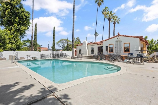 720 W La Habra Blvd, La Habra, CA 90631 - view of swimming pool with a patio and fence