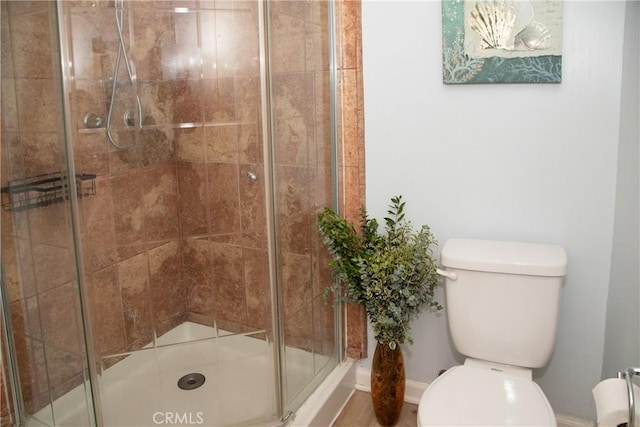 2852 Sawtelle Blvd Unit 41, Los Angeles, CA 90064 - full bath featuring toilet, a stall shower, and baseboards