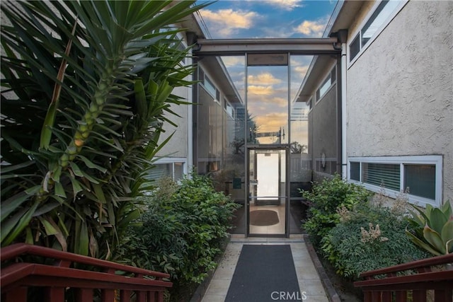 2852 Sawtelle Blvd Unit 41, Los Angeles, CA 90064 - exterior entry at dusk featuring stucco siding