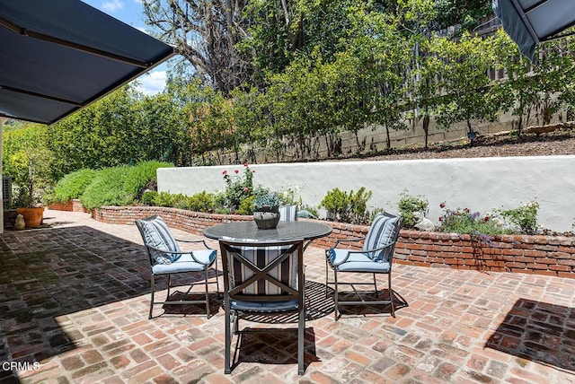 741 Burleigh Dr, Pasadena, CA 91105 - view of patio / terrace with fence
