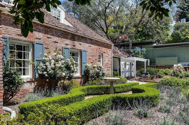 741 Burleigh Dr, Pasadena, CA 91105 - view of side of home with brick siding