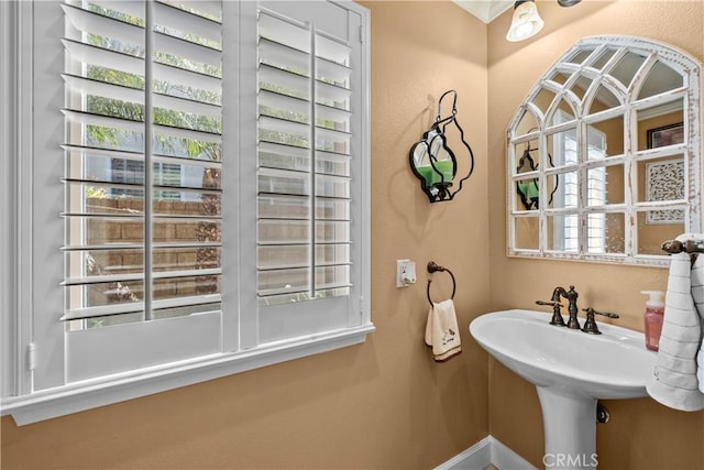 28456 Calex Dr, Valencia, CA 91354 - view of bathroom