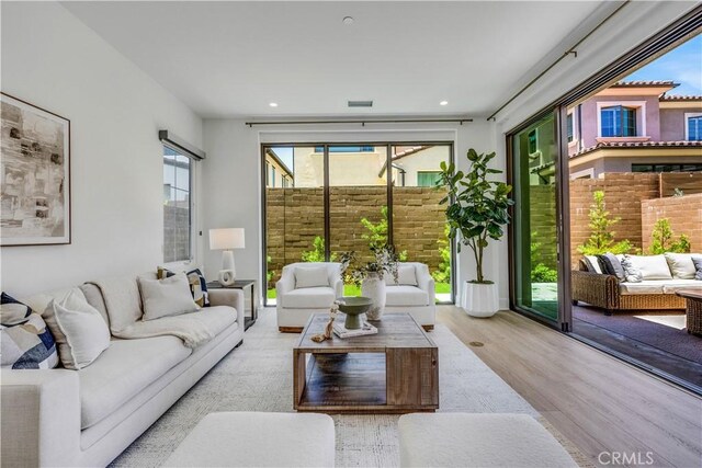 141 Statura, Irvine, CA 92602 - photo 8