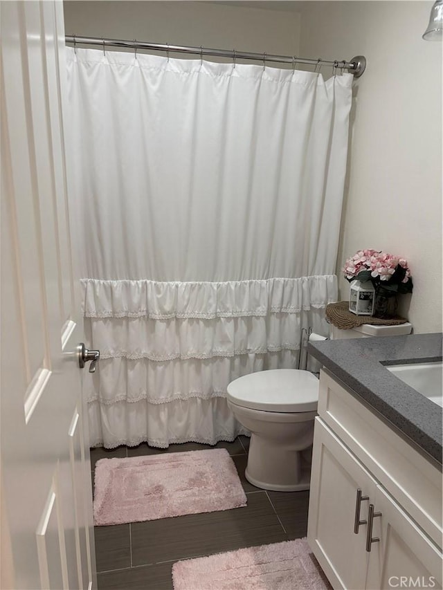 3329 E Metcalf Cir Unit B, Orange, CA 92869 - full bath featuring vanity and toilet