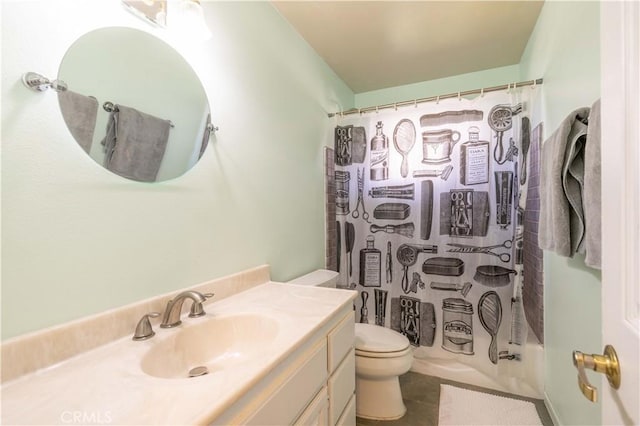 863 Ford Ln, Big Bear Lake, CA 92315 - bathroom featuring toilet, vanity, tile patterned floors, and shower / tub combo