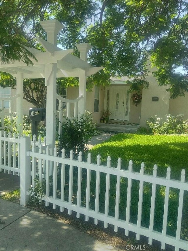 2863 W Orange Ave, Anaheim, CA 92804 - view of front facade featuring stucco siding