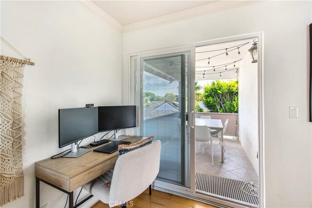 1100 Rutland Rd Unit 12, Newport Beach, CA 92660 - office area featuring ornamental molding