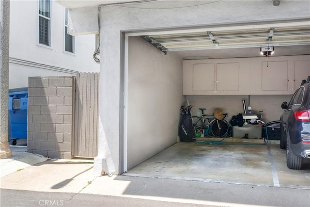 1100 Rutland Rd Unit 12, Newport Beach, CA 92660 - view of garage