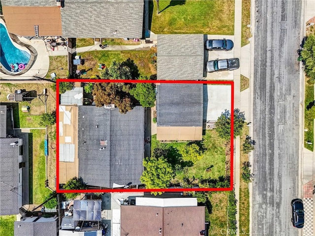 6109 N Traymore Ave, Azusa, CA 91702 - aerial view of property's location with property parcel outlined and a pool area