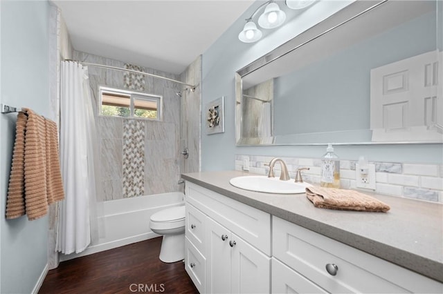 7525 Starlight Way, Julian, CA 92036 - full bathroom with vanity, toilet, shower / bath combo, and wood finished floors