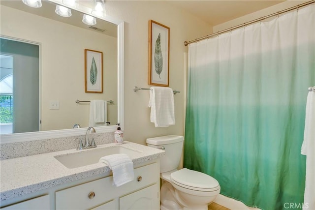 15632 Little Peak Rd, Hidden Valley Lake, CA 95467 - bathroom featuring toilet, vanity, and a shower with curtain
